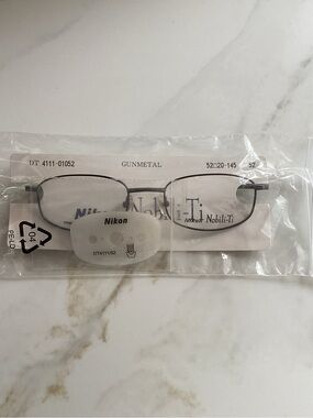 Vintage Nikon Nobili-Ti Titanium Nickel Free Gunmetal Eyeglass Frames DT4111
